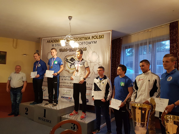 Podium KDW 3x40, 1 miejsce Marcin Majka, 5 miejsce Radosław Kręwicki